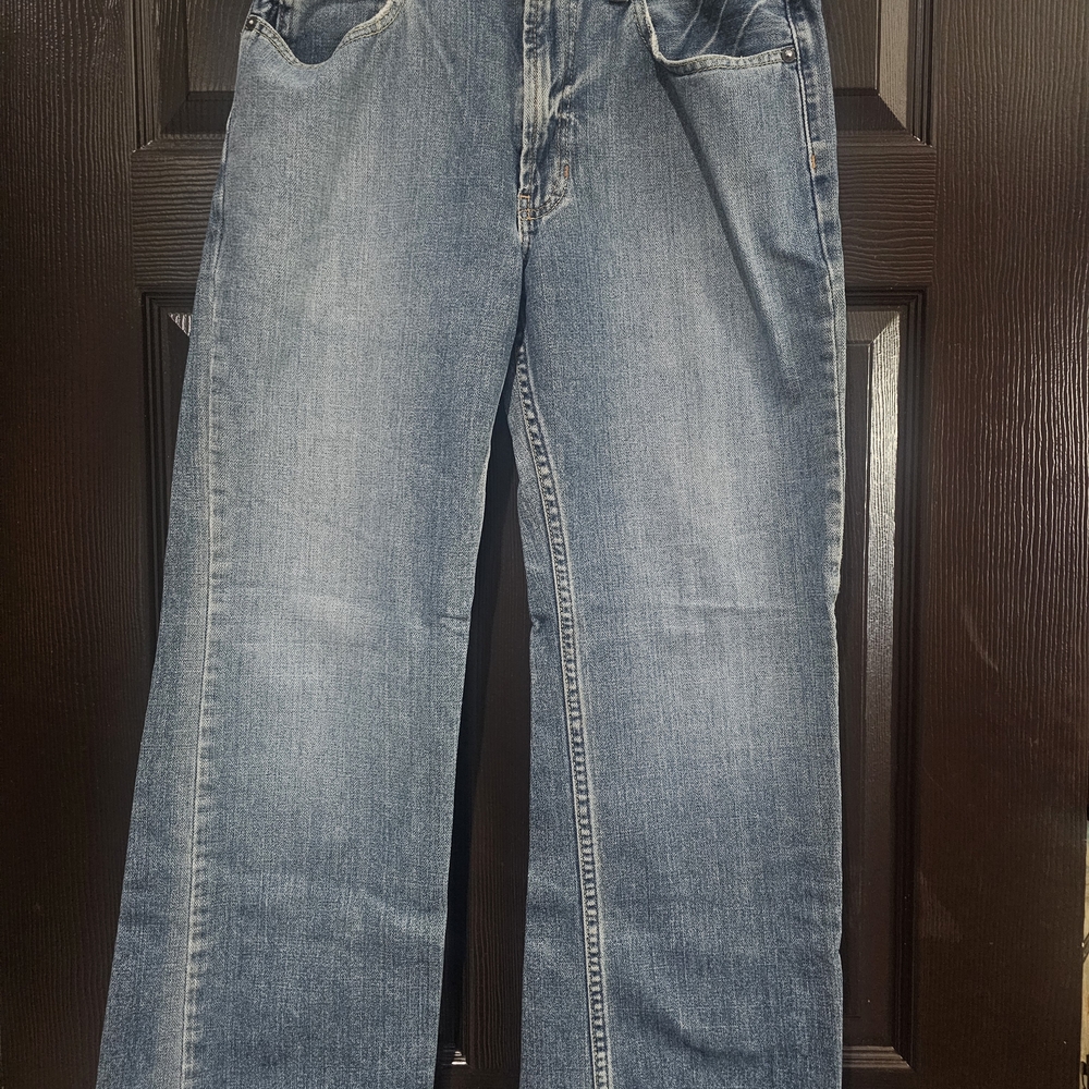 Old Navy Men's Bootcut Jeans in Blue